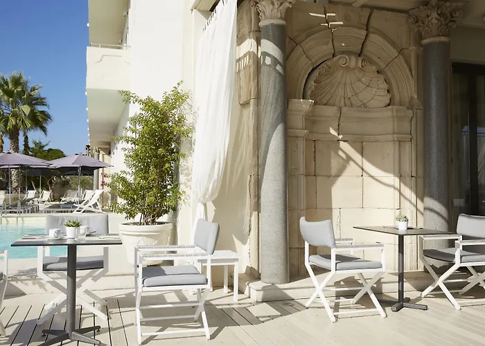 Отель Mayor Mon Repos Palace - Adults Only
